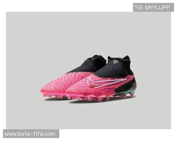 探索新平衡足球鞋的卓越性能与时尚设计,助你在赛场上尽显风采 探索新平衡足球鞋的卓越性能与时尚设计,助你在赛场上尽显风采